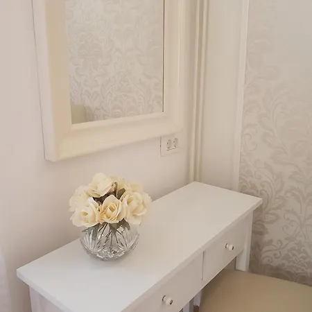Medea 2 With Private Parking Apartment Opatija