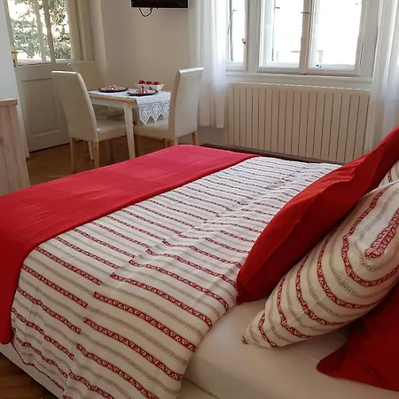 Medea 2 With Private Parking Apartment *