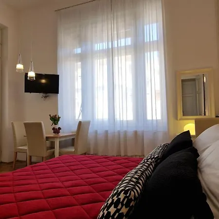 Apartment Medea 2 With Private Parking *