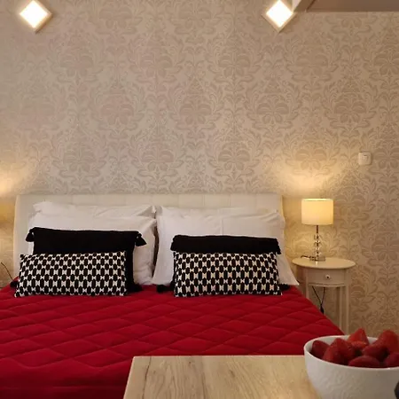 Apartment Medea 2 With Private Parking *